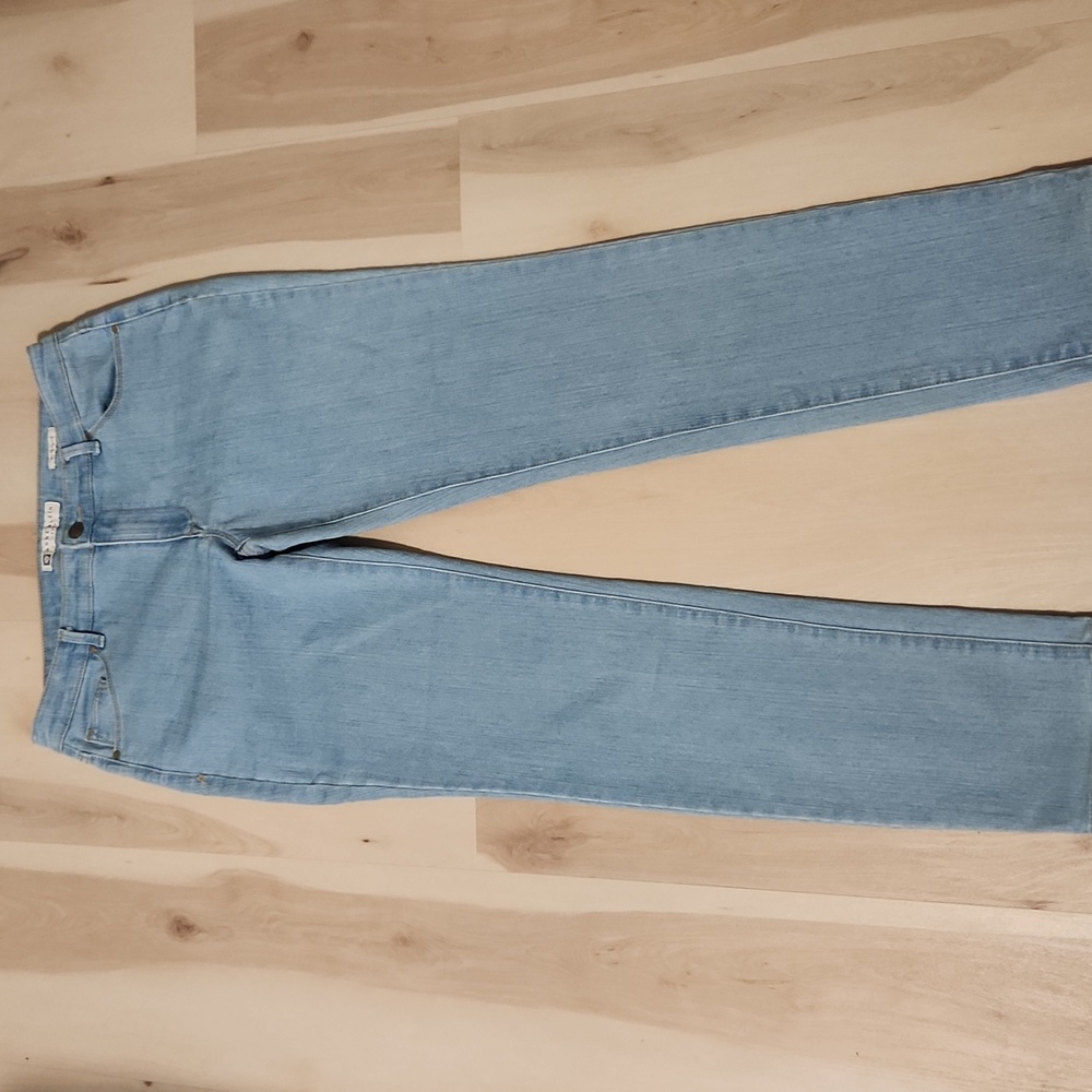 Anne Klein Light Blue Straight Leg Denim Jeans Size 6
